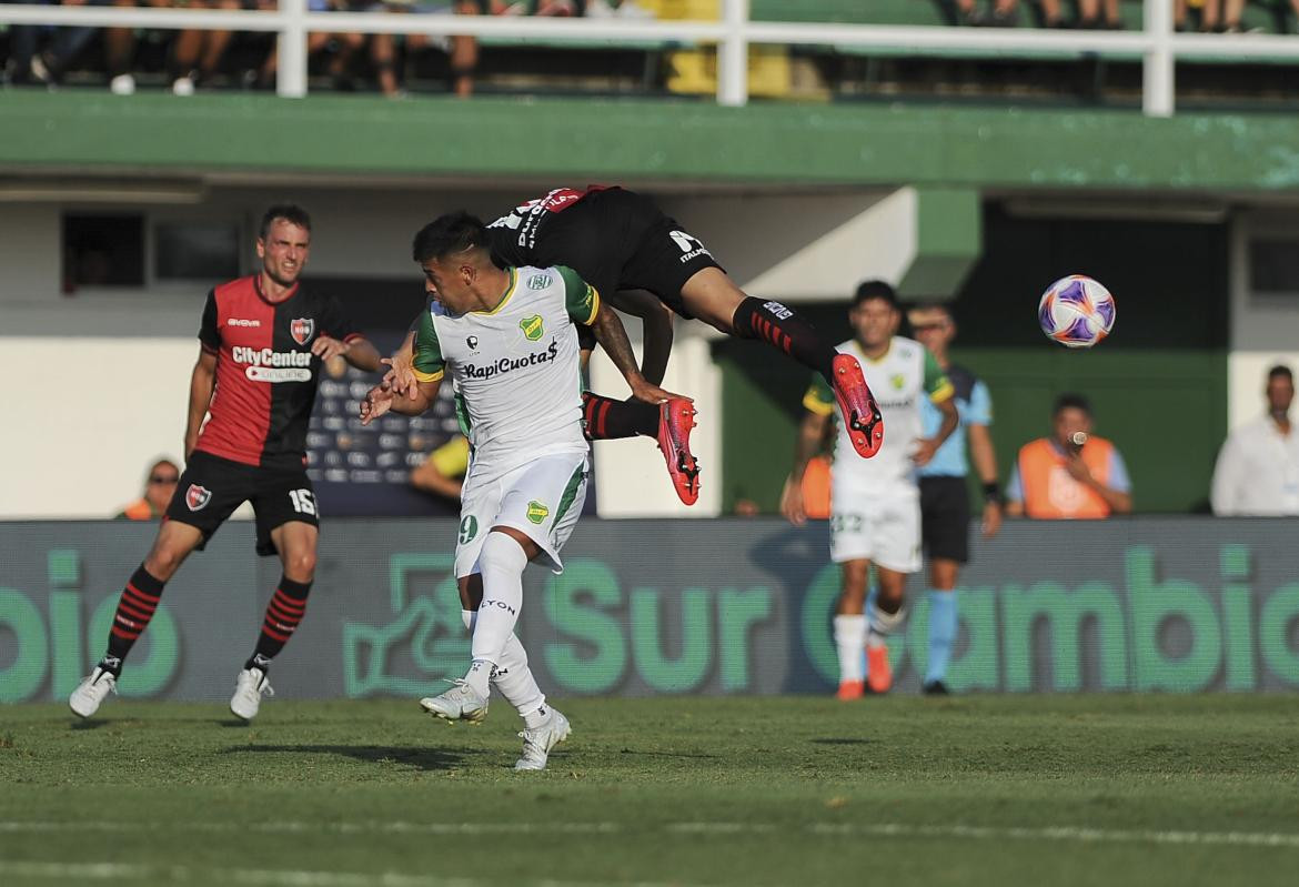 Defensa y Justicia vs Newells, Liga Profesional. Foto: Télam.