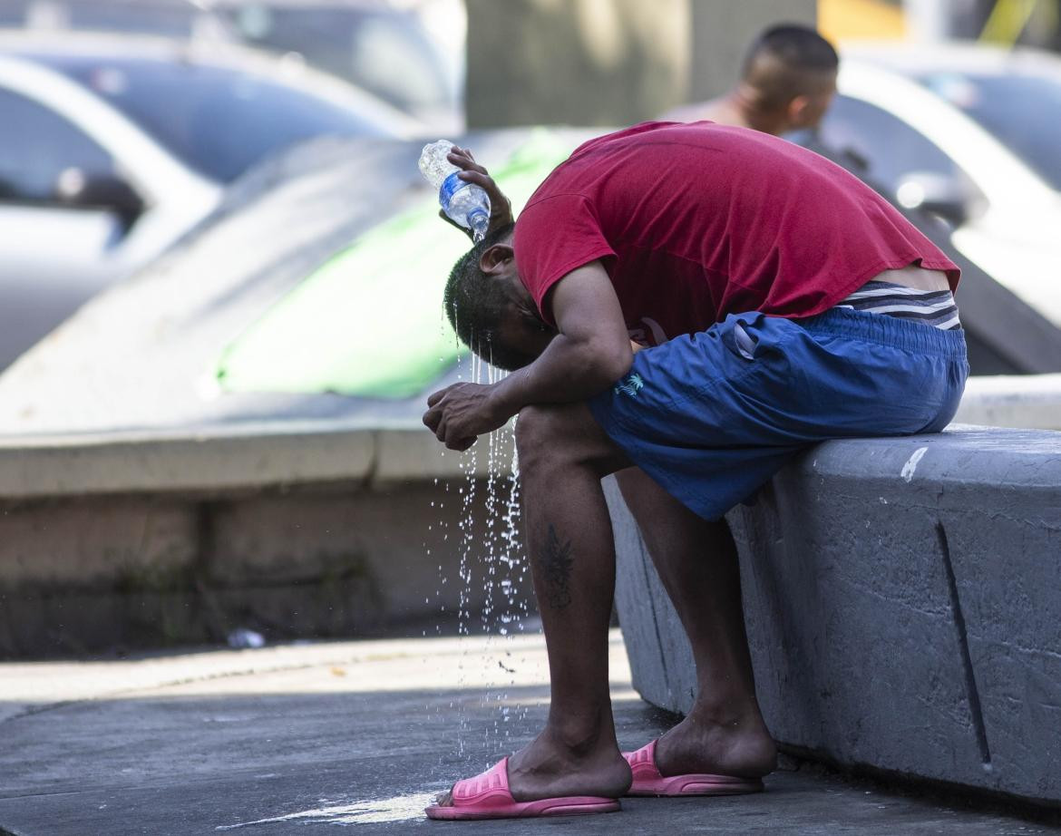 Continua la ola de calor que afecta a gran parte del país. Foto NA