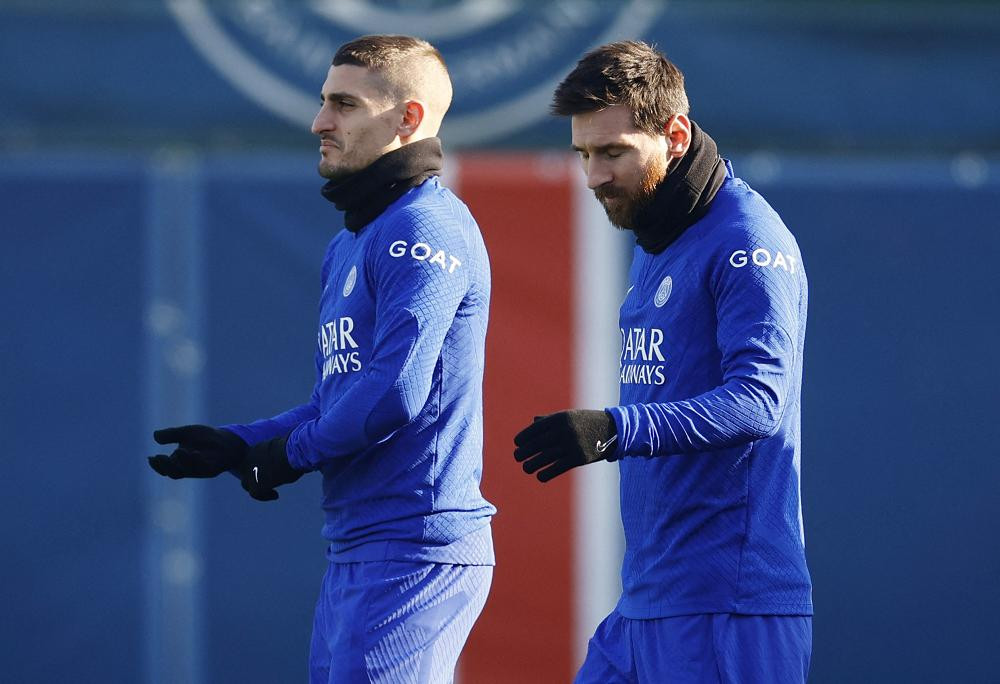 Messi entrenando junto a sus compañeros. Foto: NA.