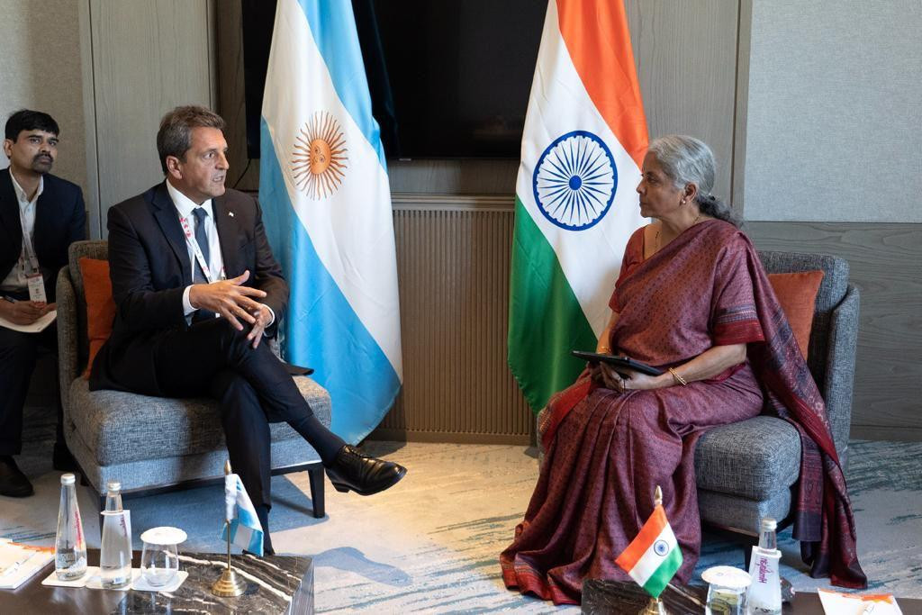 Sergio Massa se reunió con la ministra de Finanzas de la India, Nirmala Sitharaman	