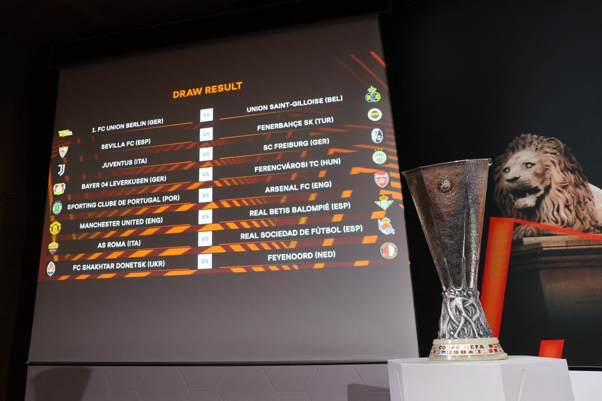 Sorteo de los octavos de final de la Europa League. Foto: REUTERS.