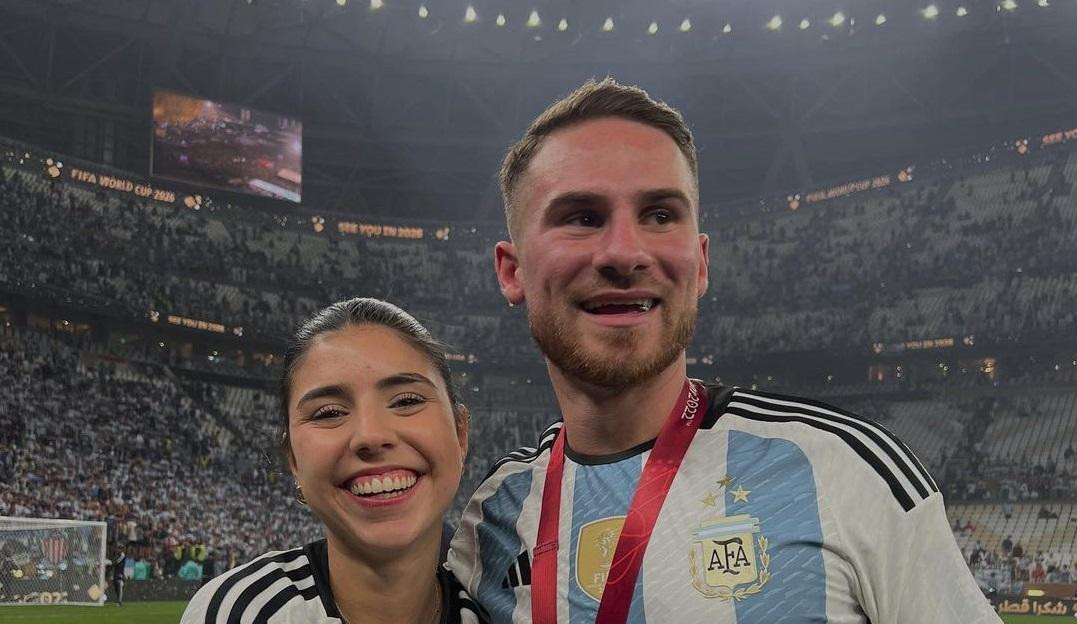 La ex pareja durante Qatar. Foto: Instagram @camimayan.