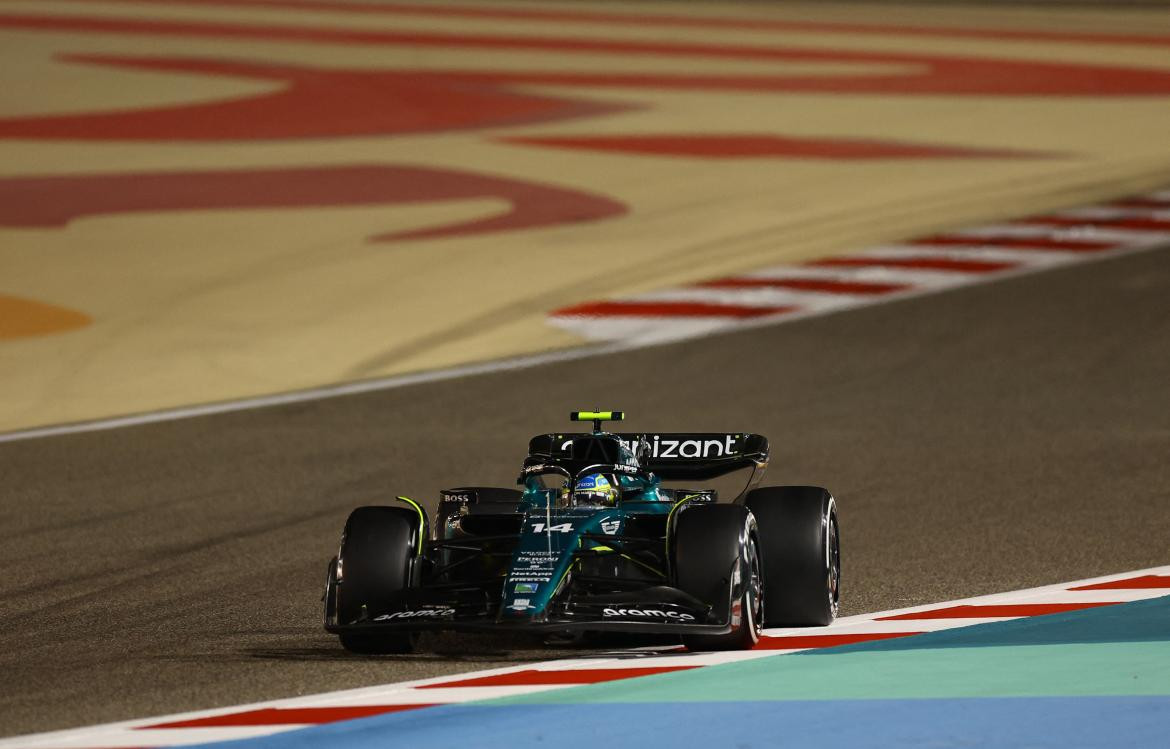 El Aston Martin de Fernando Alonso; Gran Premio de Bahrein 2023. Foto: Reuters.