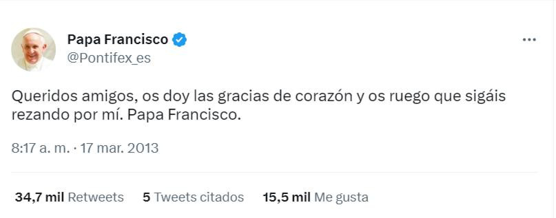 papa francisco primer twit