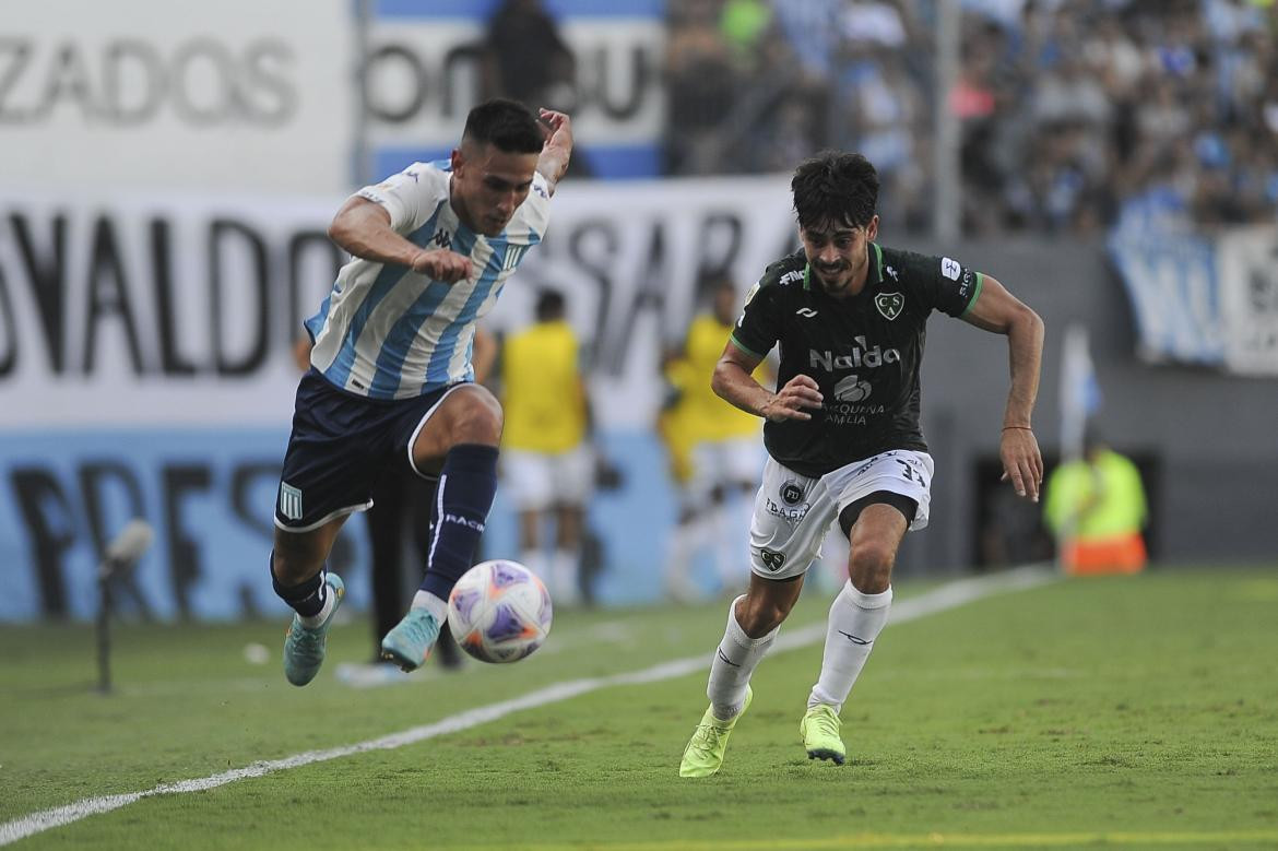 Matías Rojas 10; Racing vs. Sarmiento de Junín. Foto: Télam.