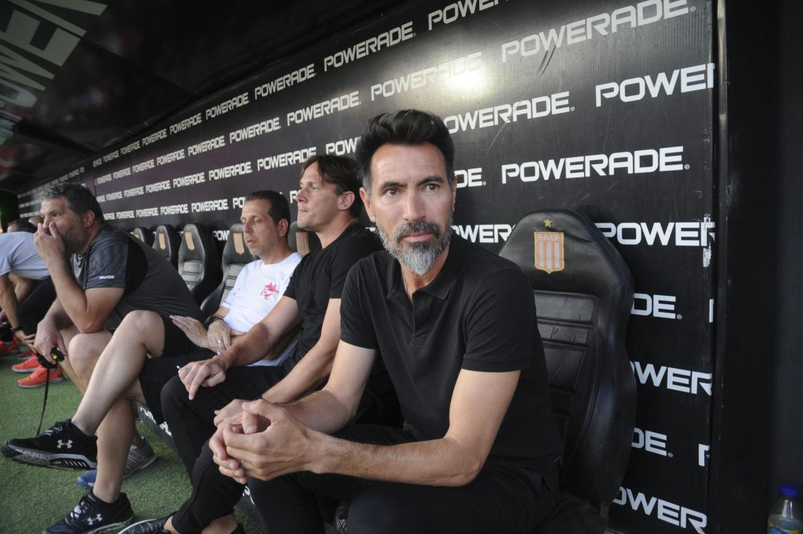 Eduardo Domínguez; Estudiantes de La Plata vs. Huracán. Foto: Télam.