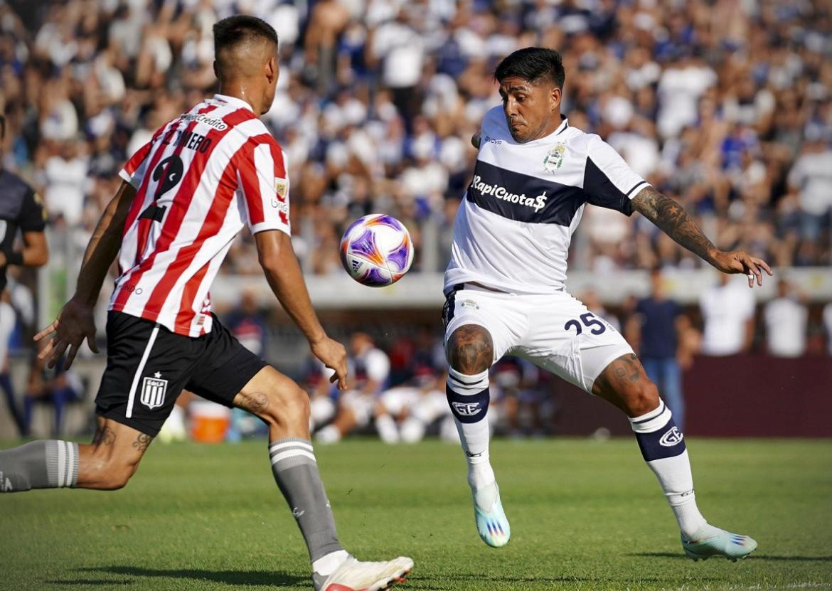 Cristian Tarragona; Gimnasia vs. Estudiantes. Foto: NA.