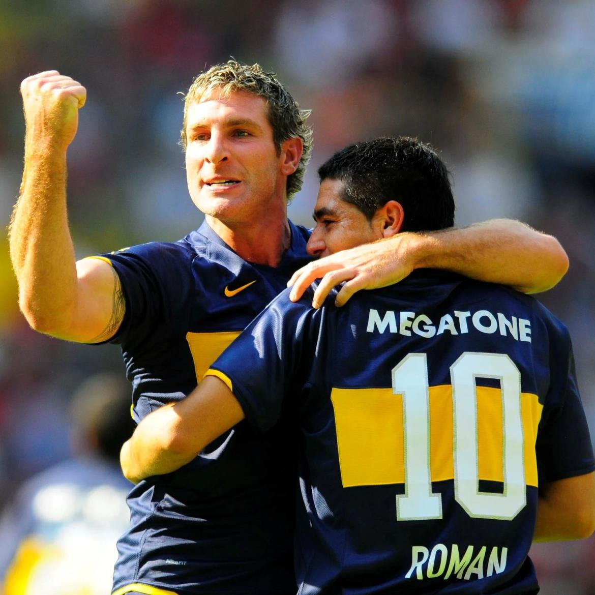 Martín Palermo y Juan Román Riquelme. Foto: Twitter Villarreal.