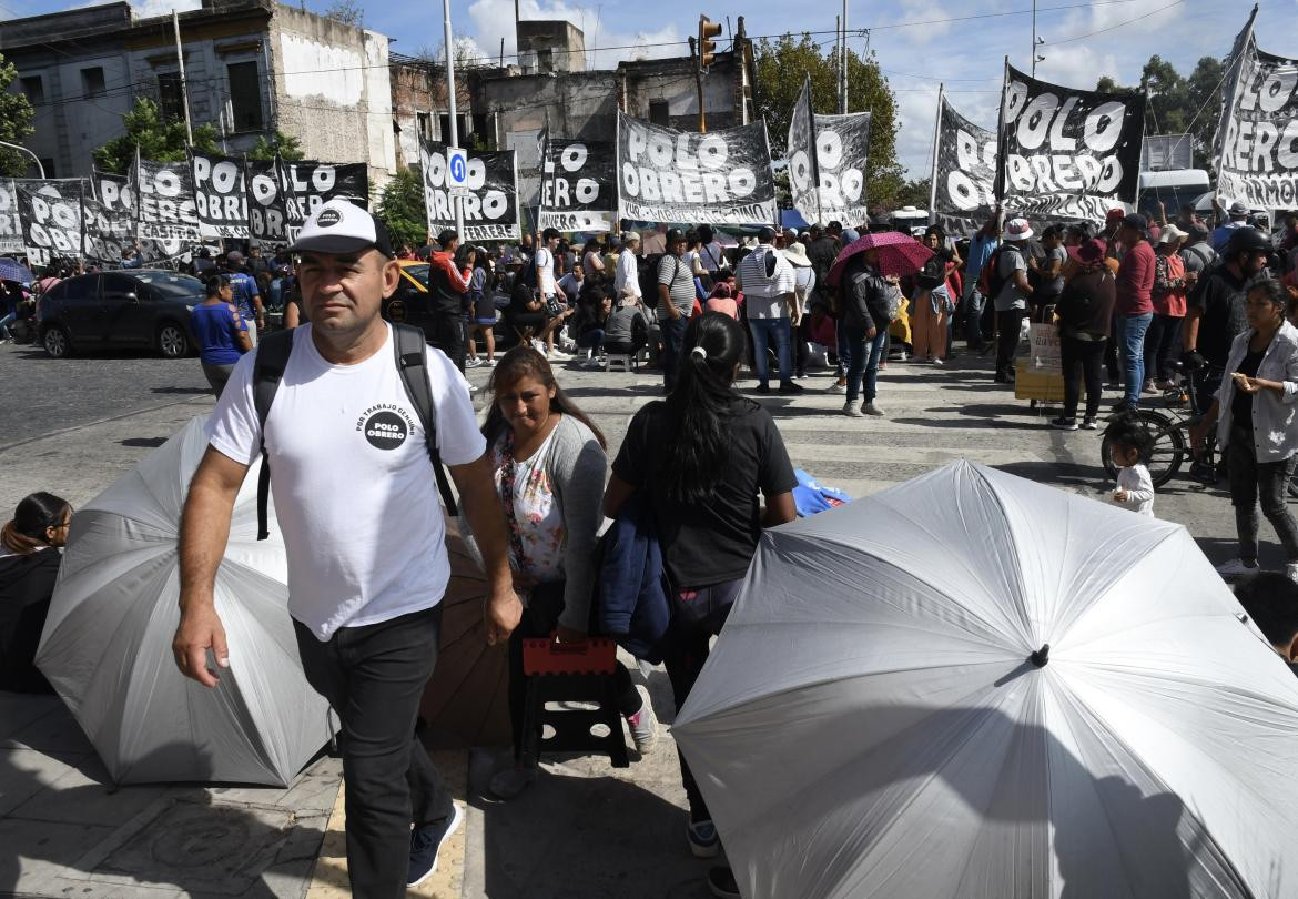 Manifestación, piquete, Puente Pueyrredón, Polo Obrero, Télam