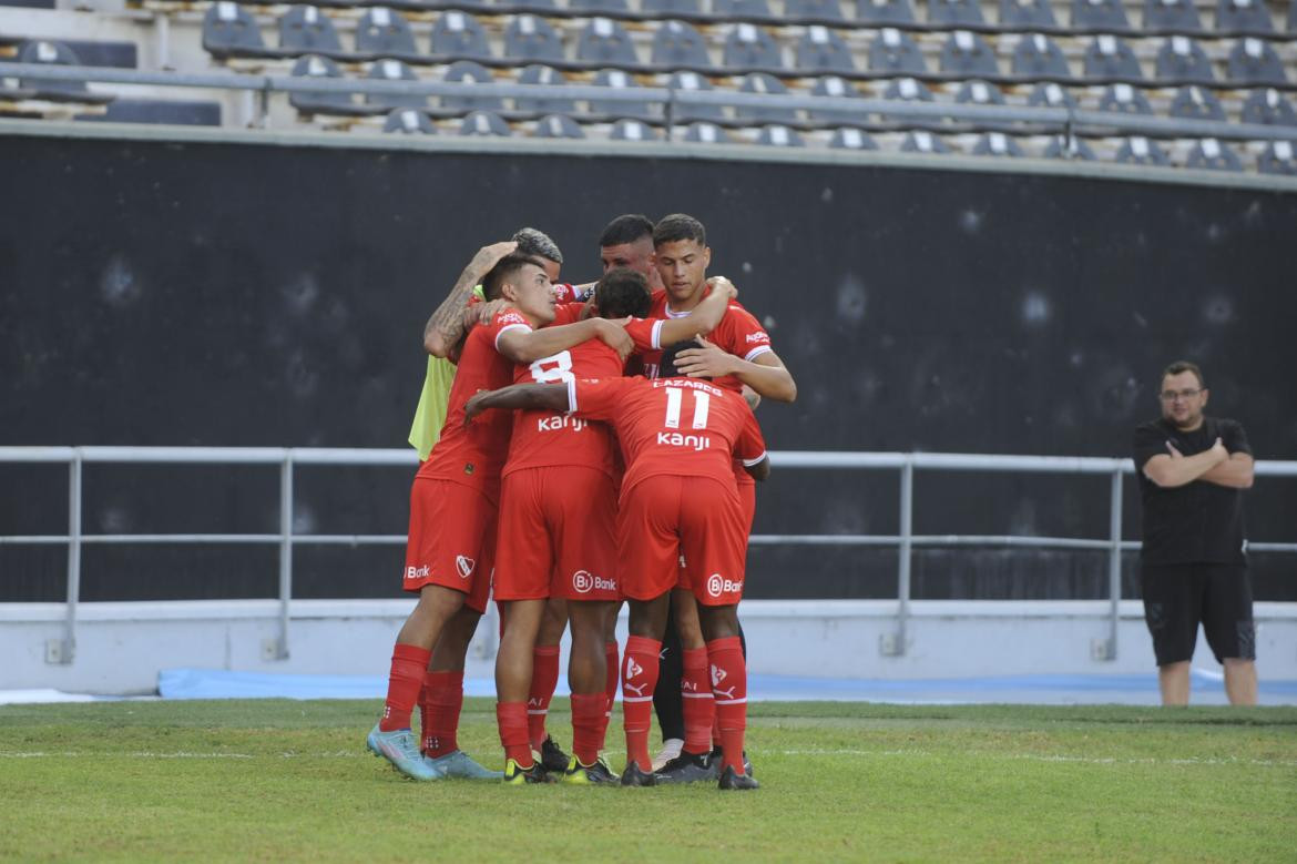 Triunfo de Independiente vs. Ciudad de Bolívar; Copa Argentina. Foto: Télam.