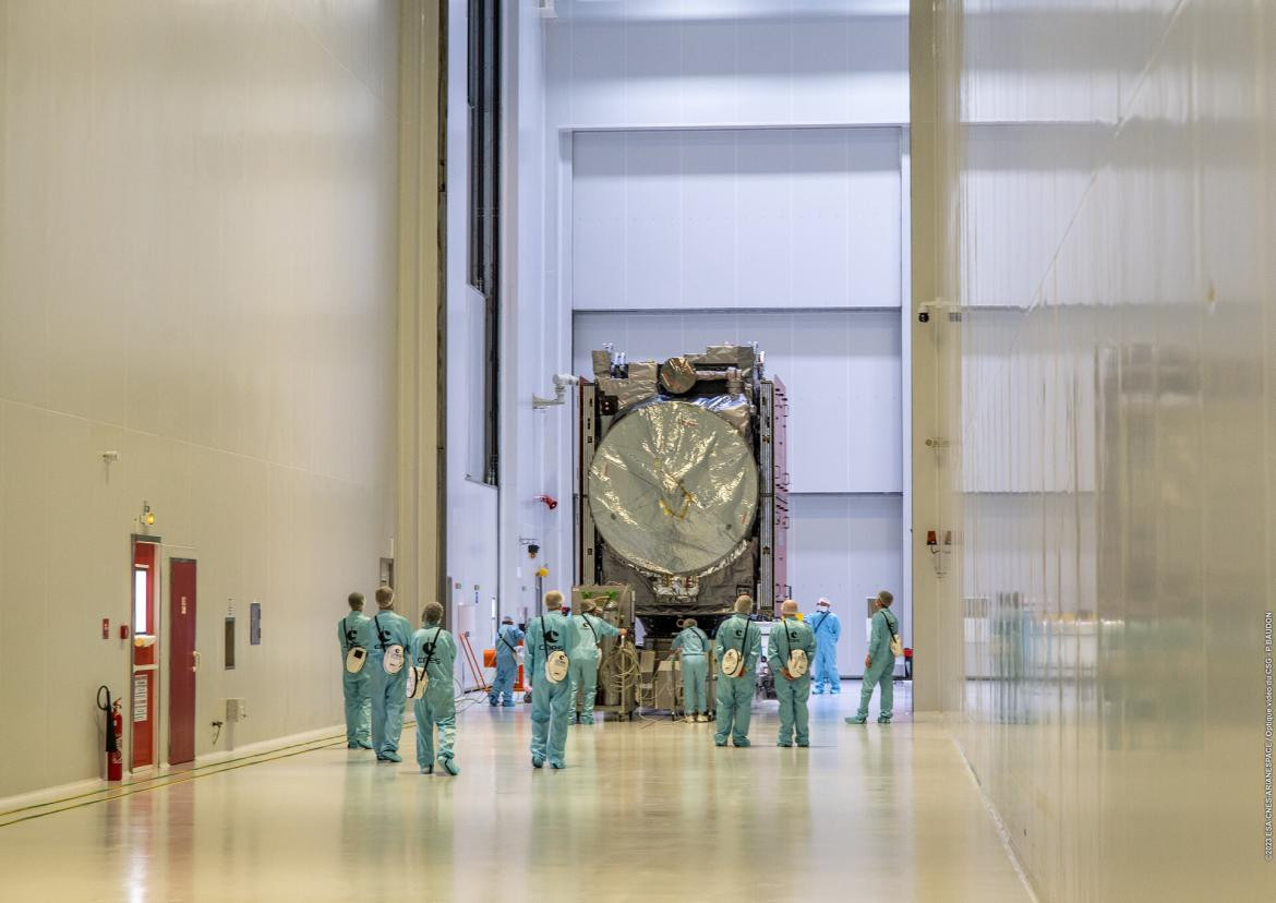 Preparativos para el lanzamiento de la nave. Foto Twitter @esa.