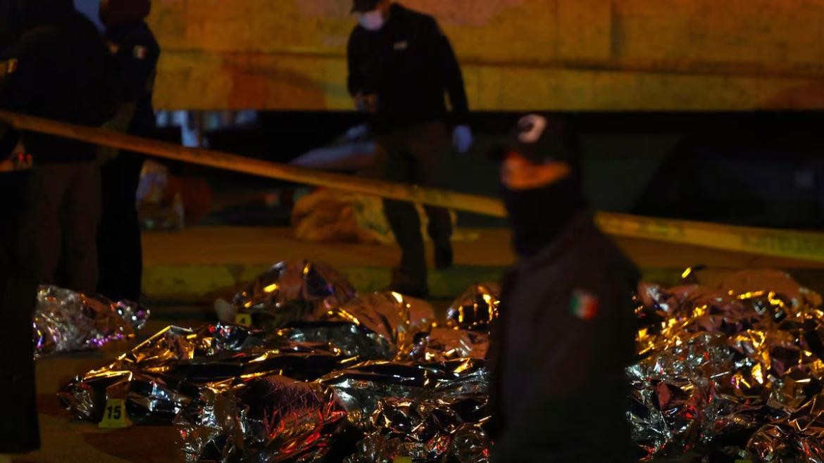 Incendio dentro del edificio del Instituto Nacional de Migración (INM), en Ciudad Juárez. Foto: REUTERS