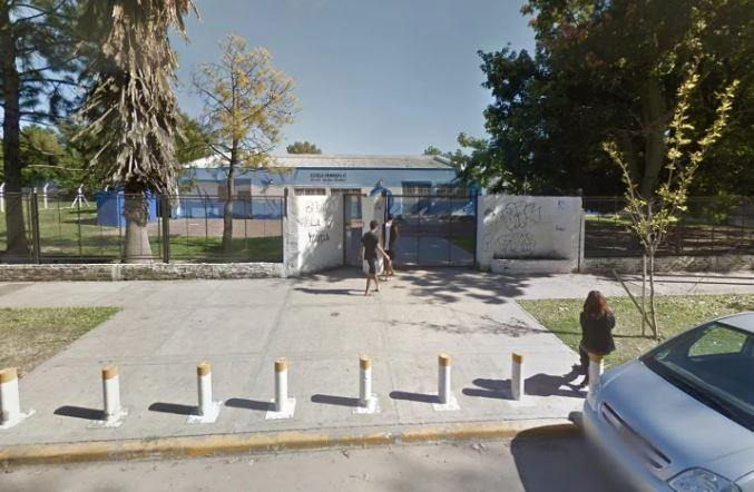 Escuela secundaria N°45 de Francisco Álvarez. Foto: Google Maps.