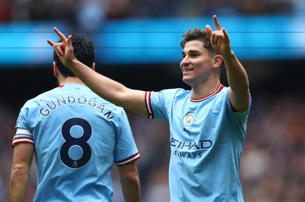 Festejo de Julián Álvarez para el Manchester City ante Liverpool. Foto: EFE.