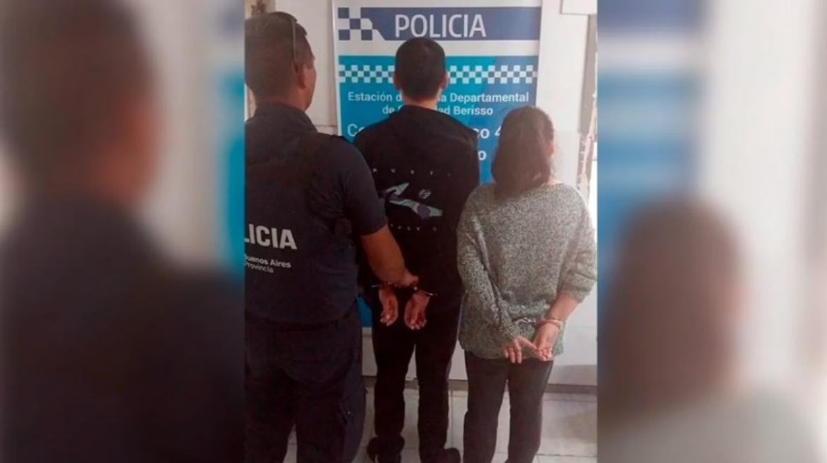 La pareja china fue detenida luego de abandonar a su hijo. Foto: N/A.