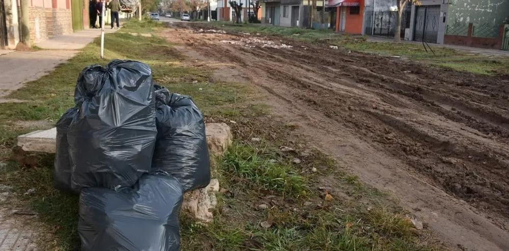 Estaban preparados para cortar el pasto cuando uno de ellos fue asesinado. Foto: gentileza el Litoral.