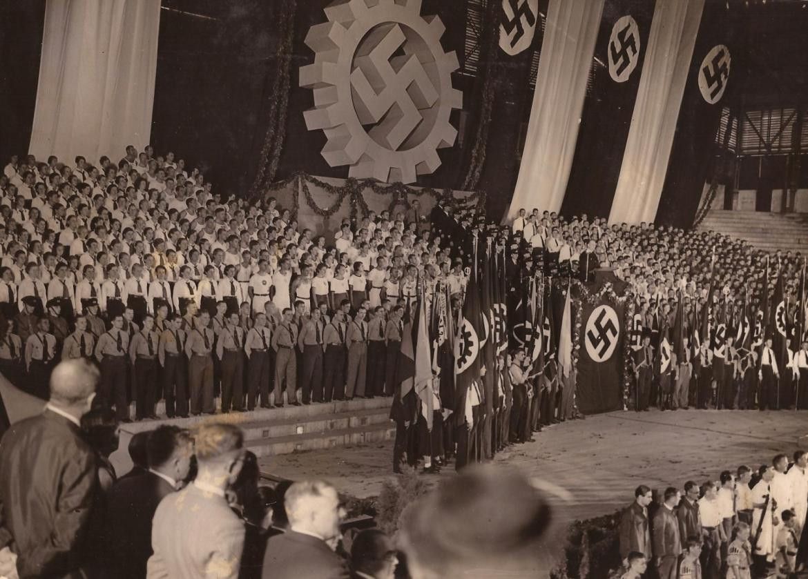 Acto del Partido Nazi en el Luna Park. Foto: AGN