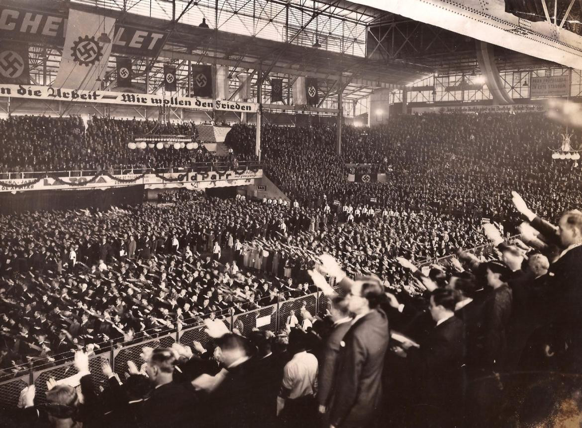 Acto del Partido Nazi en el Luna Park. Foto: AGN