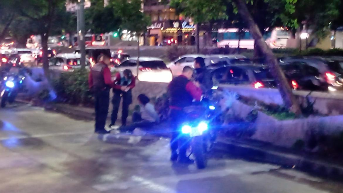 Un hombre apuñaló a un inspector de colectivos. Foto: Twitter.