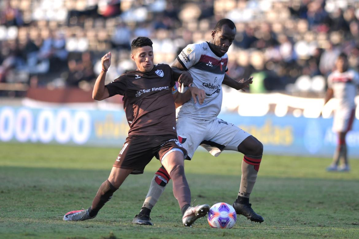 Platense vs. Colón de Santa Fe. Foto: Télam.