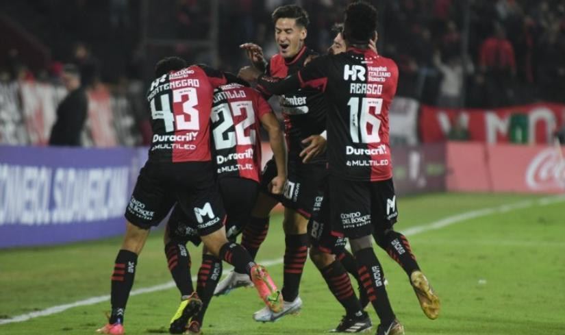 Newells vs  Blooming de Bolivia, Copa Sudamericana. Foto: NA