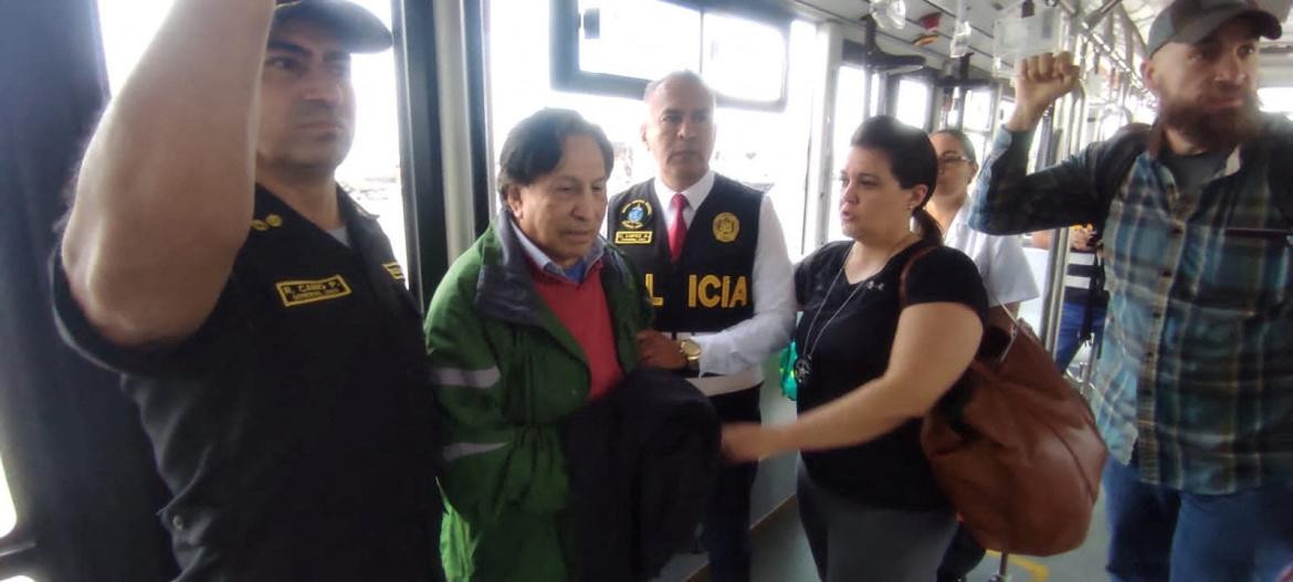 Llegada de Alejandro Toledo a Perú. Foto: Reuters.