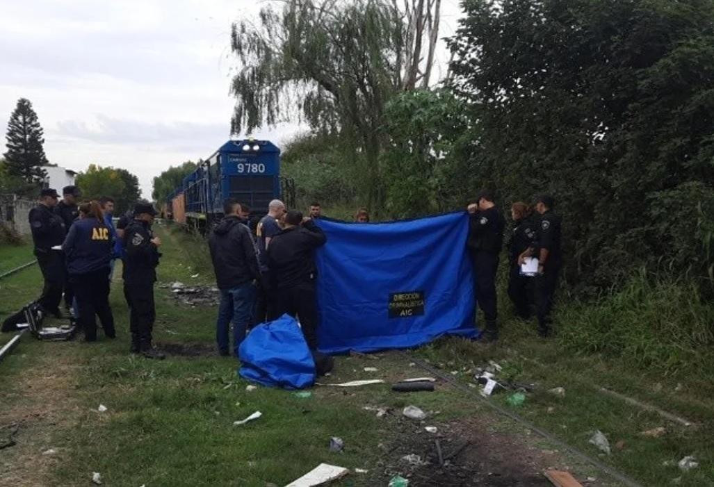 Hallan a un joven asesinado junto a un mensaje mafioso en Rosario. Foto: gentileza rosarioplus.