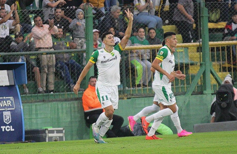 Gastón Togni; Defensa y Justicia vs. Colón de Santa Fe. Foto: Twitter @ClubDefensayJus.