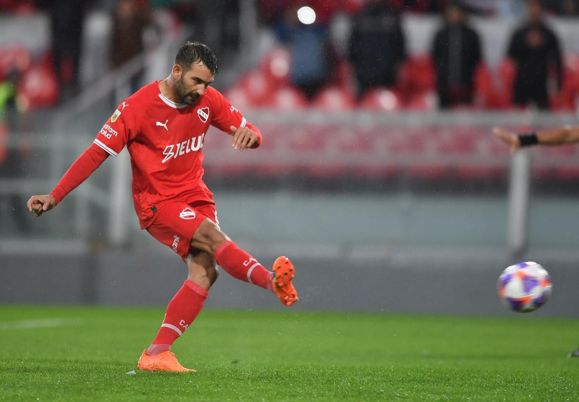 Martín Cauteruccio; Independiente vs. Belgrano. Foto: Télam.