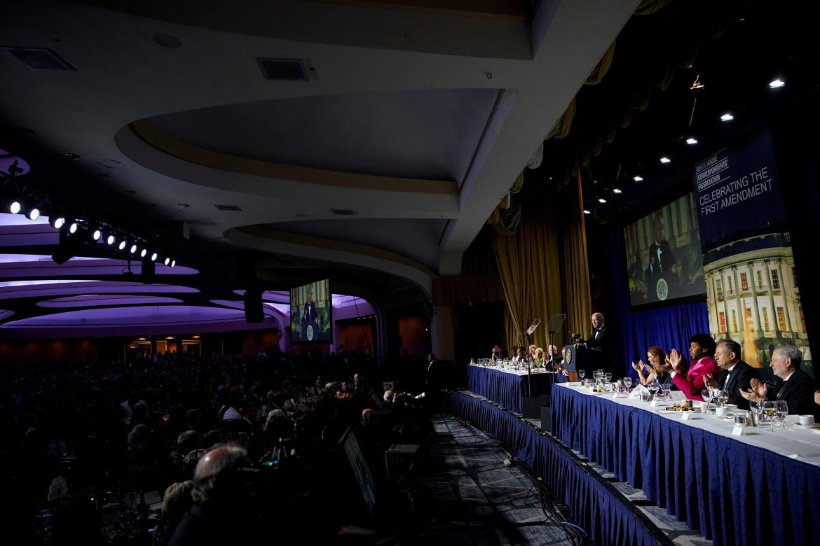 Joe Biden, cena con corresponsales,. Reuters