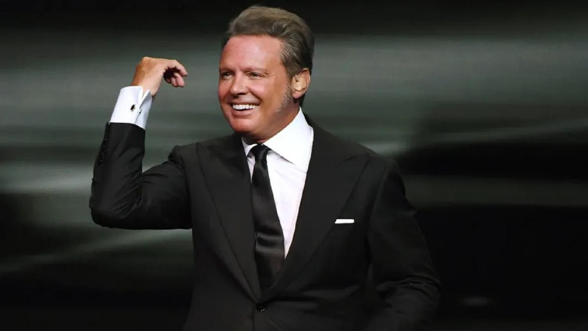 Luis Miguel.