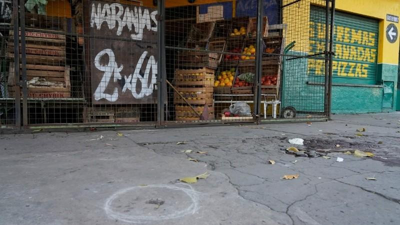 Verdulería baleada en Rosario. Foto: rosario3