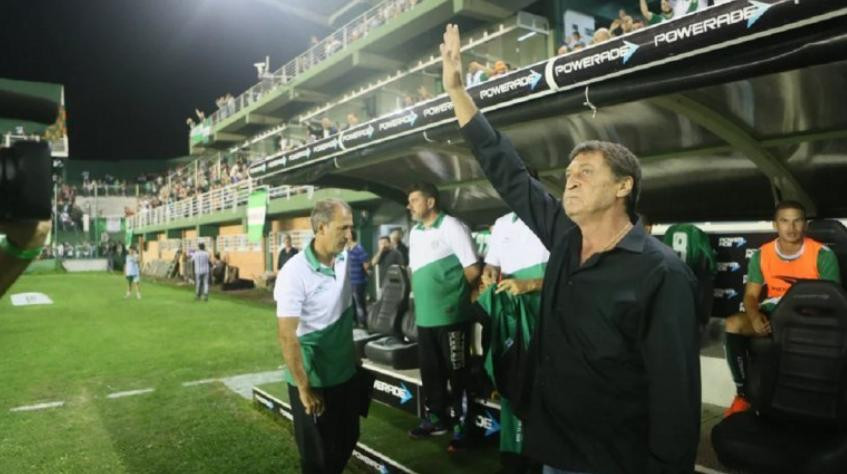 Julio César Falcioni en Banfield. Foto: NA.