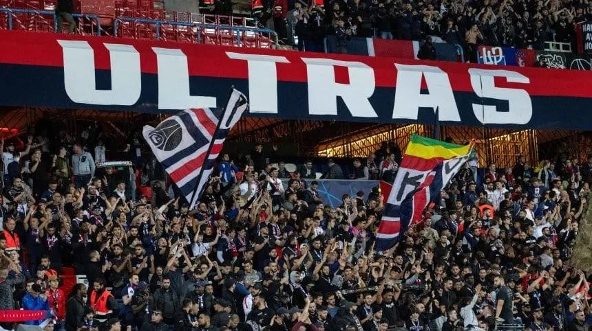 Los ultras del PSG. Foto: Reuters.