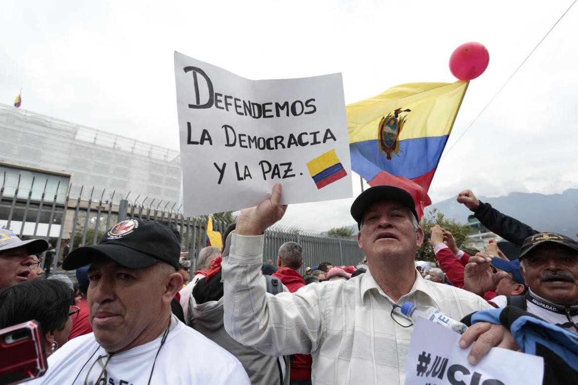 Protestas en apoyo a Guillermo Lasso. Foto: EFE.