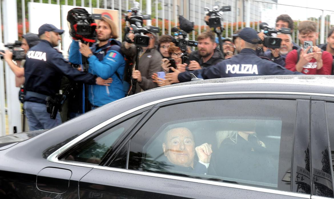 Alta médica para Silvio Berlusconi. Foto: EFE.