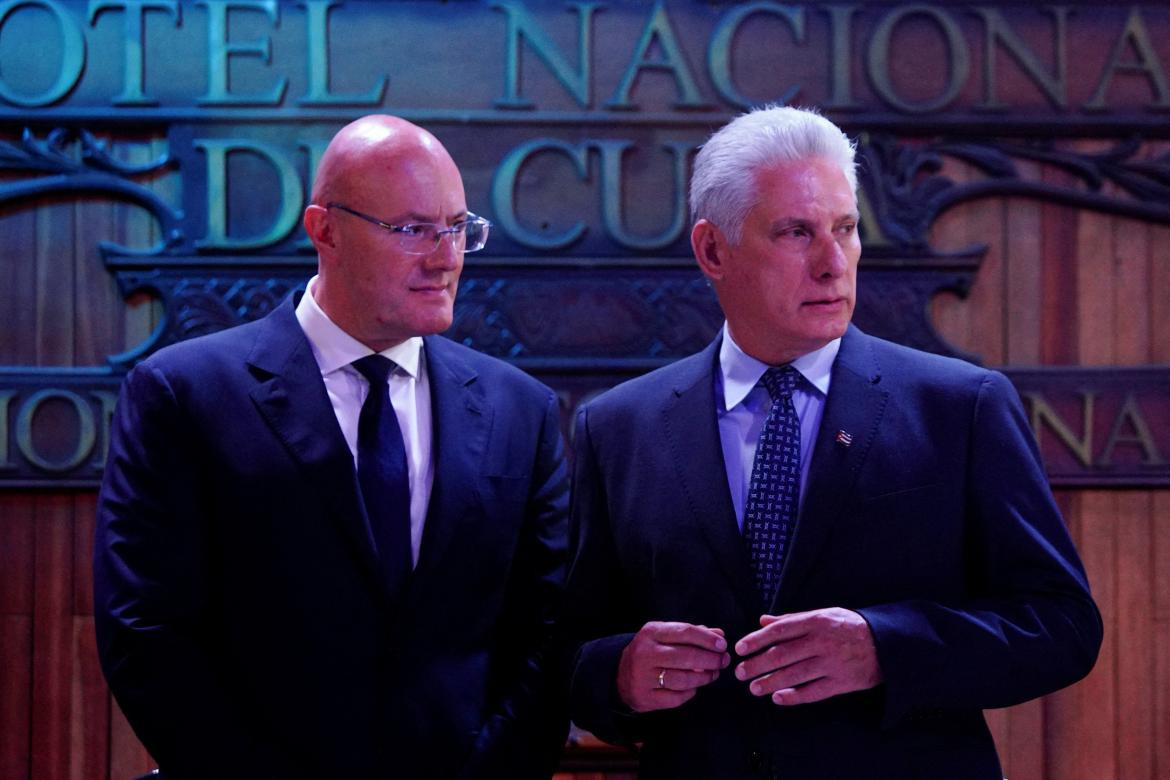 Miguel Díaz Canel, y el viceprimer ministro de la Federación Rusa, Dmitry Chernyshenko _ Reuters