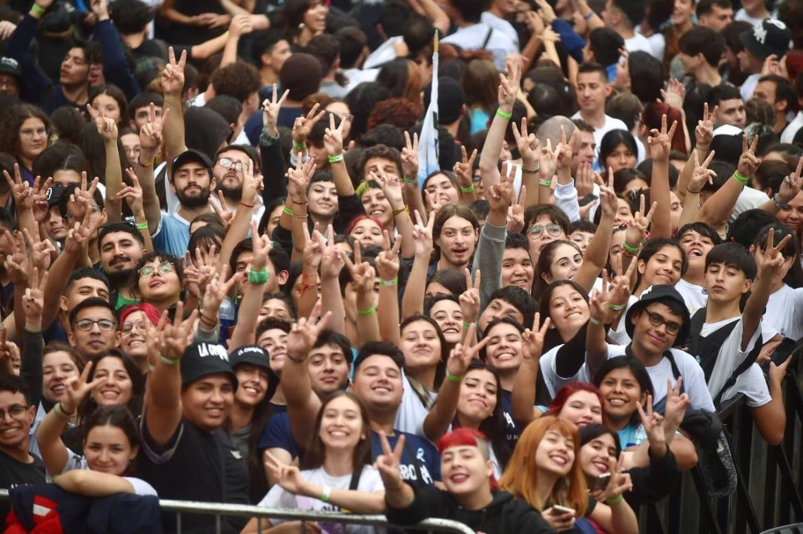 Una multitud espera por Cristina Fernández de Kirchner en Plaza de Mayo: Foto: Prensa.