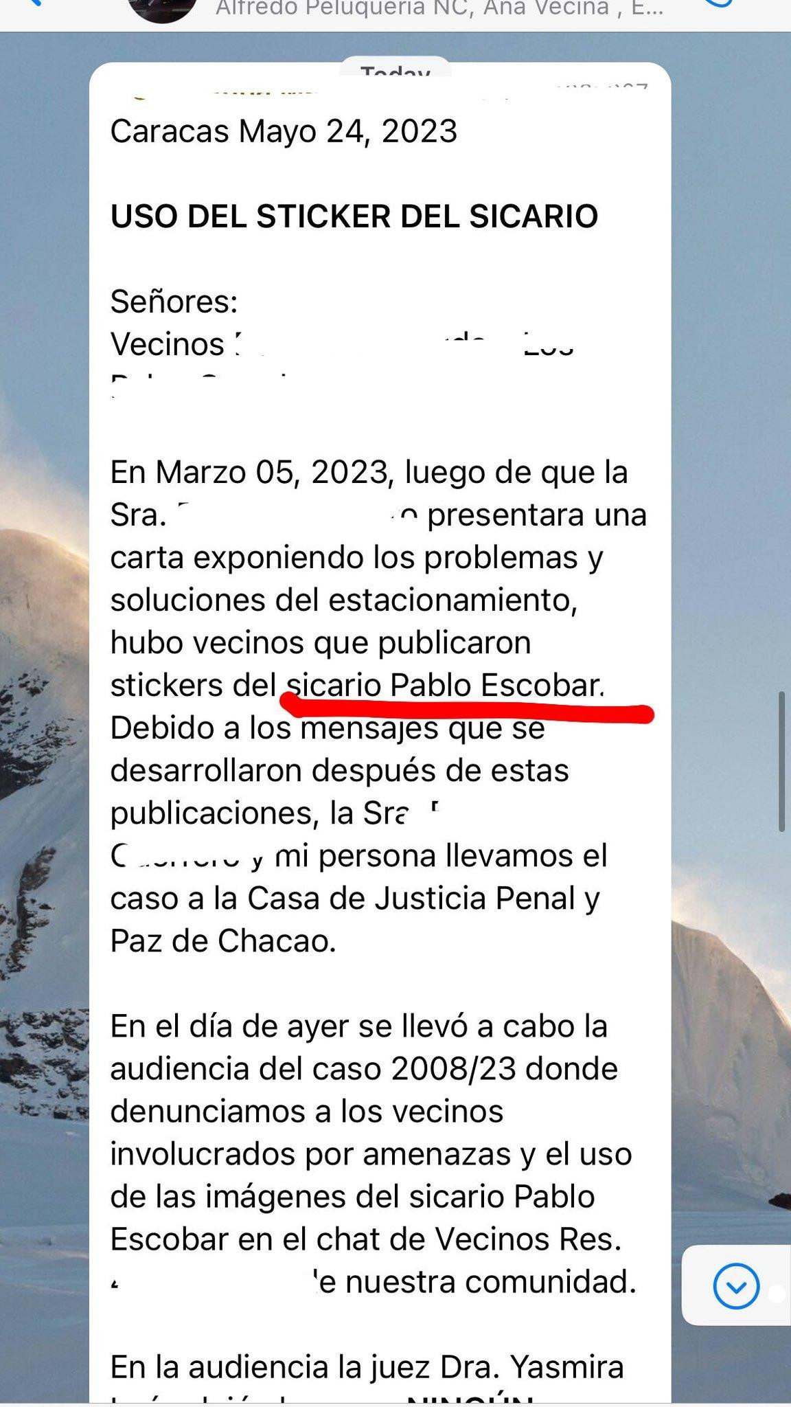 Utilizó un sticker de Pablo Escobar y fue denunciado penalmente. Foto: Twitter.