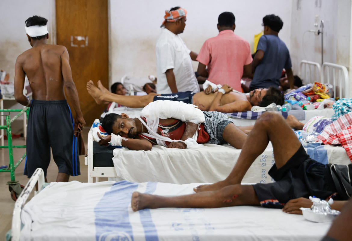 Imágenes de un hospital de India tras el choque de trenes. Foto: Reuters.