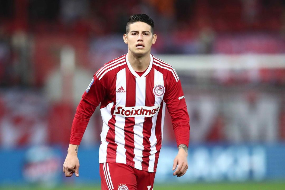 James Rodríguez con la camiseta de Olympiacos, de Grecia. Foto: Instagram @jamesrodriguez10.