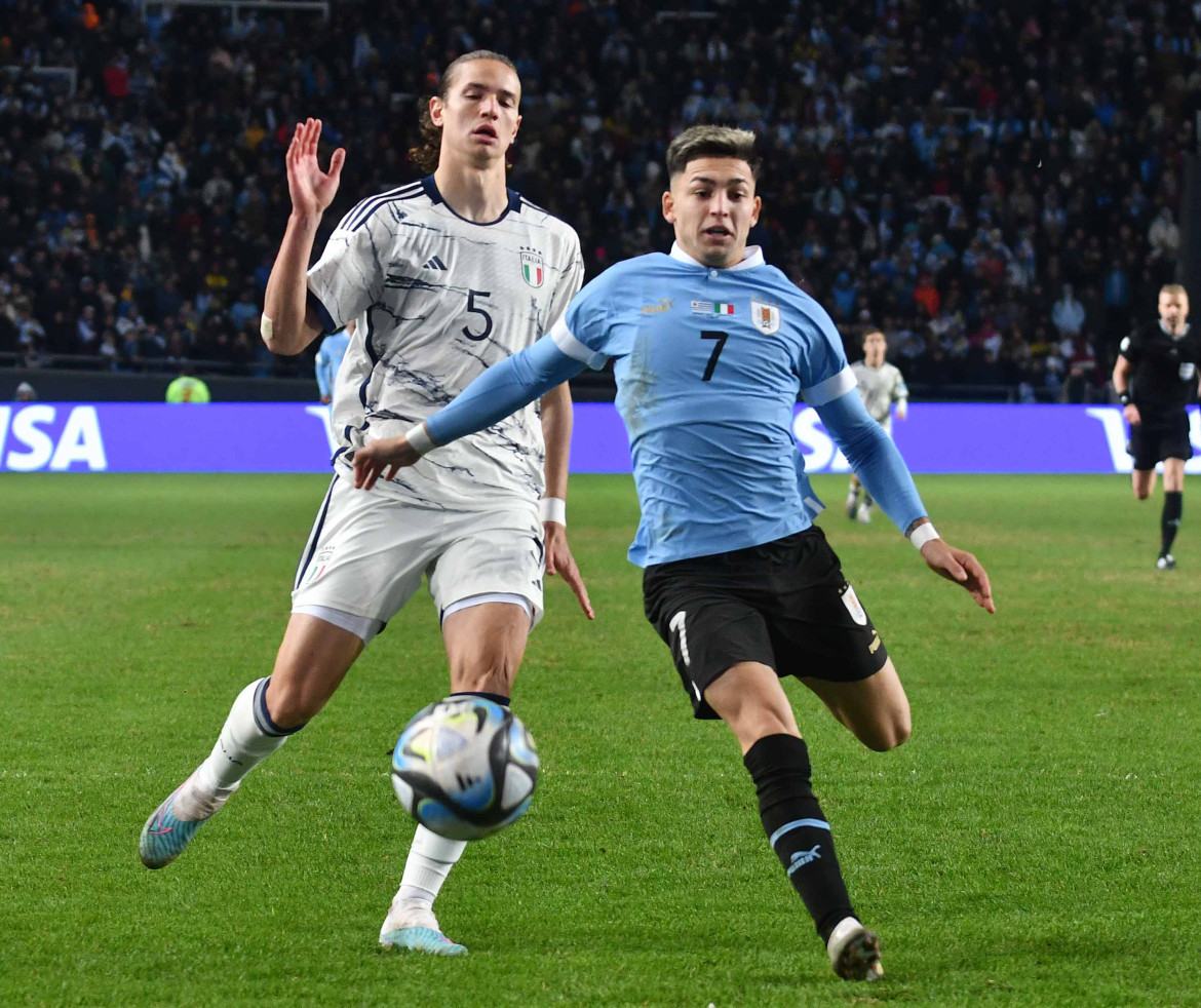 Anderson Duarte, el goleador de Uruguay. Foto: Télam.