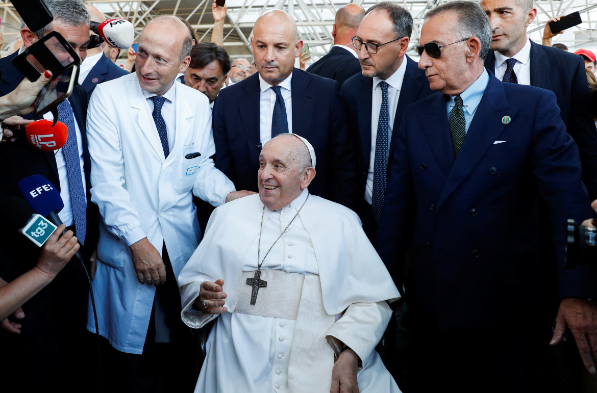 Papa Francisco fue dado de alta. Foto: Reuters.