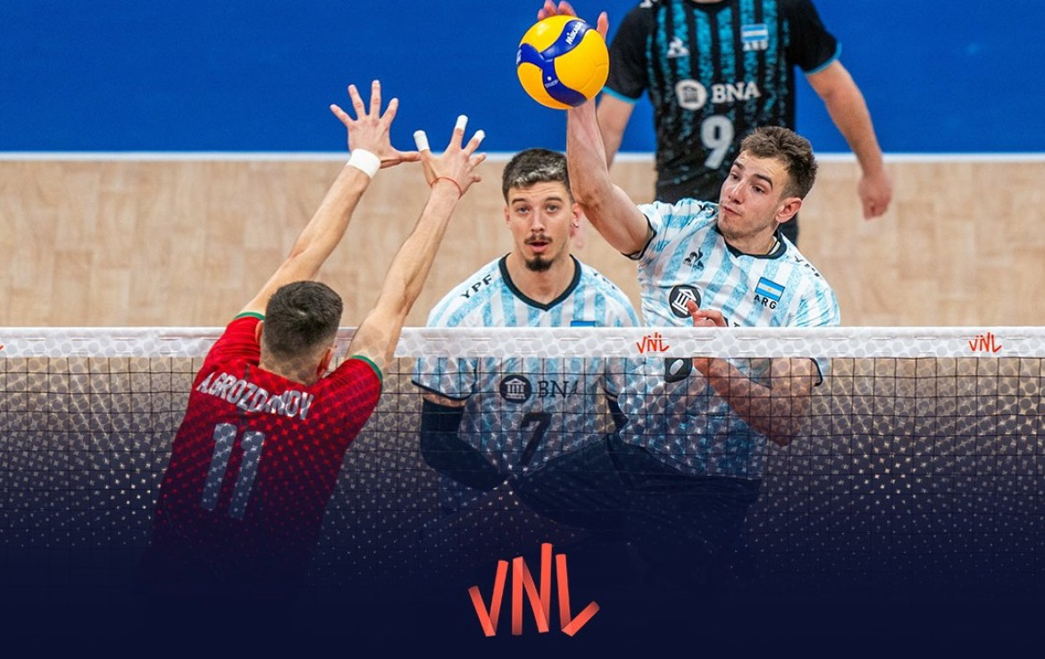 La Selección Argentina de vóley ganó cinco de los siete juegos que disputó en la Nations League. Foto: Twitter @Voley_FeVA.