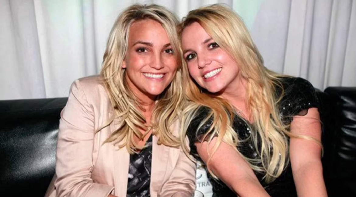 Britney Spears junto a hermana Jamie Lynn Spears. Foto: Twitter/EstaALaVista.