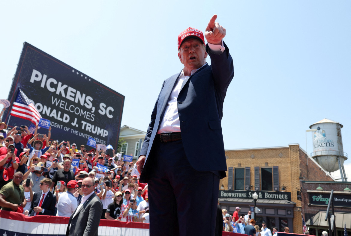 Donald Trump y otra acusación en su contra previa a las elecciones. Foto: Reuters.