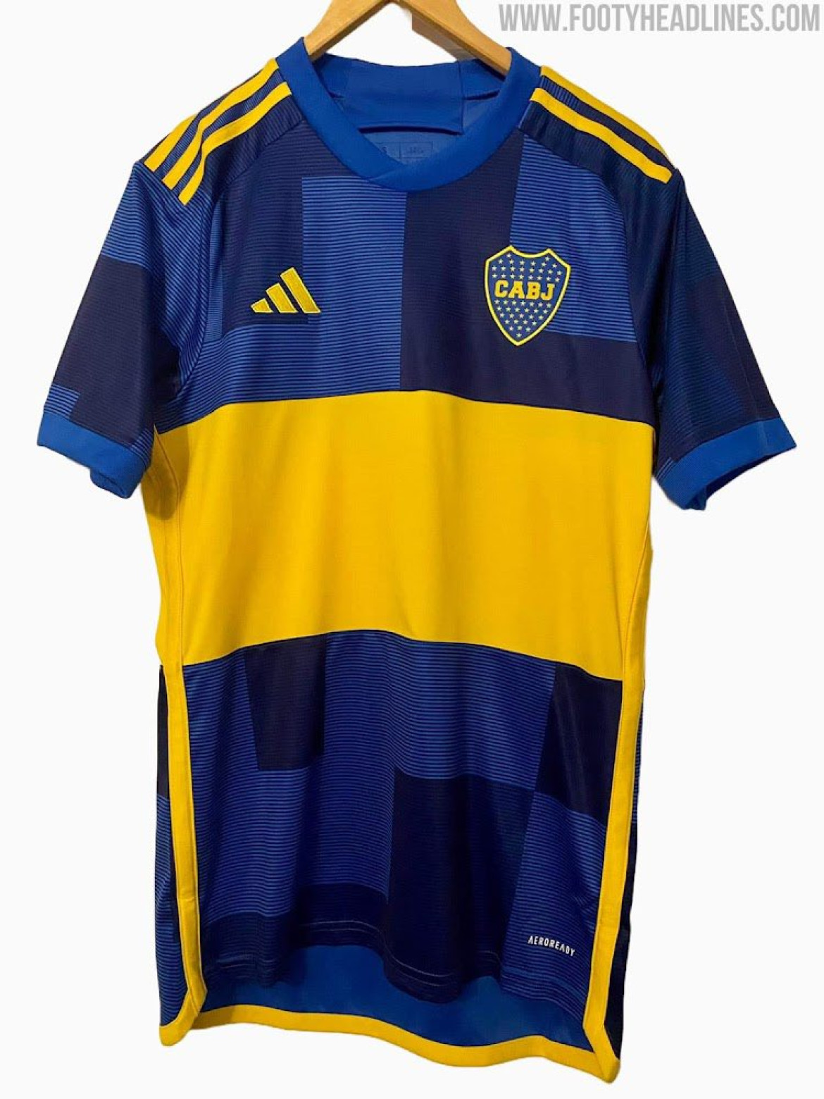 Posible nueva camiseta de Boca para la próxima temporada. Foto:  Footy Headlines.