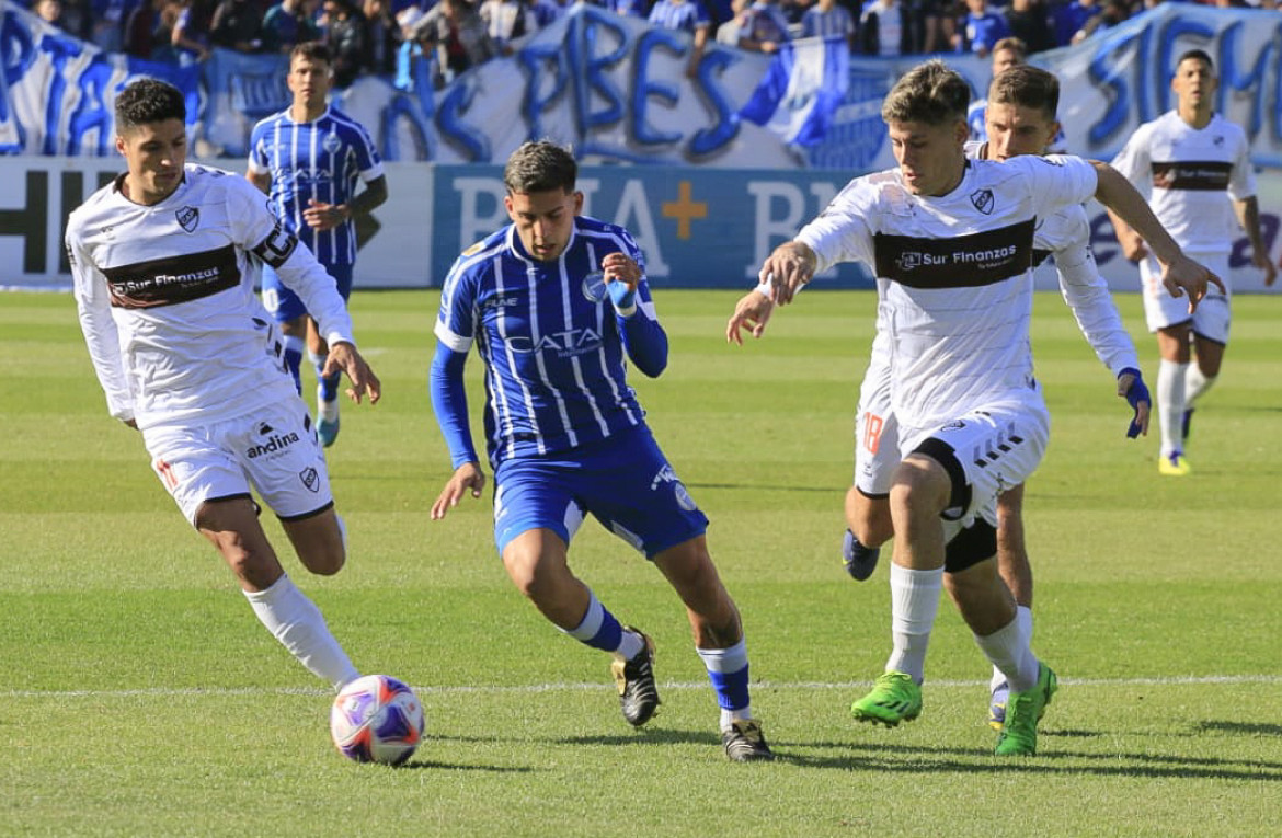 Liga Profesional, Godoy Cruz vs. Platense. Foto: NA.