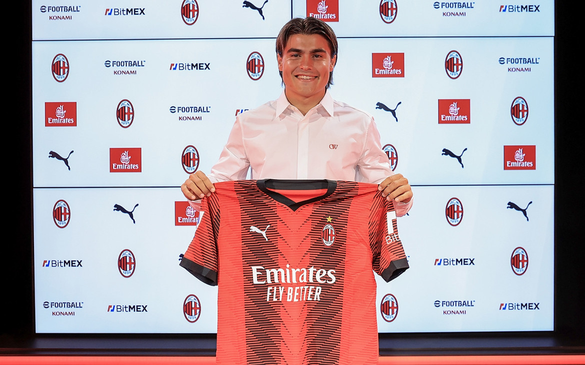 Luka Romero en el Milan. Foto: @acmilan.