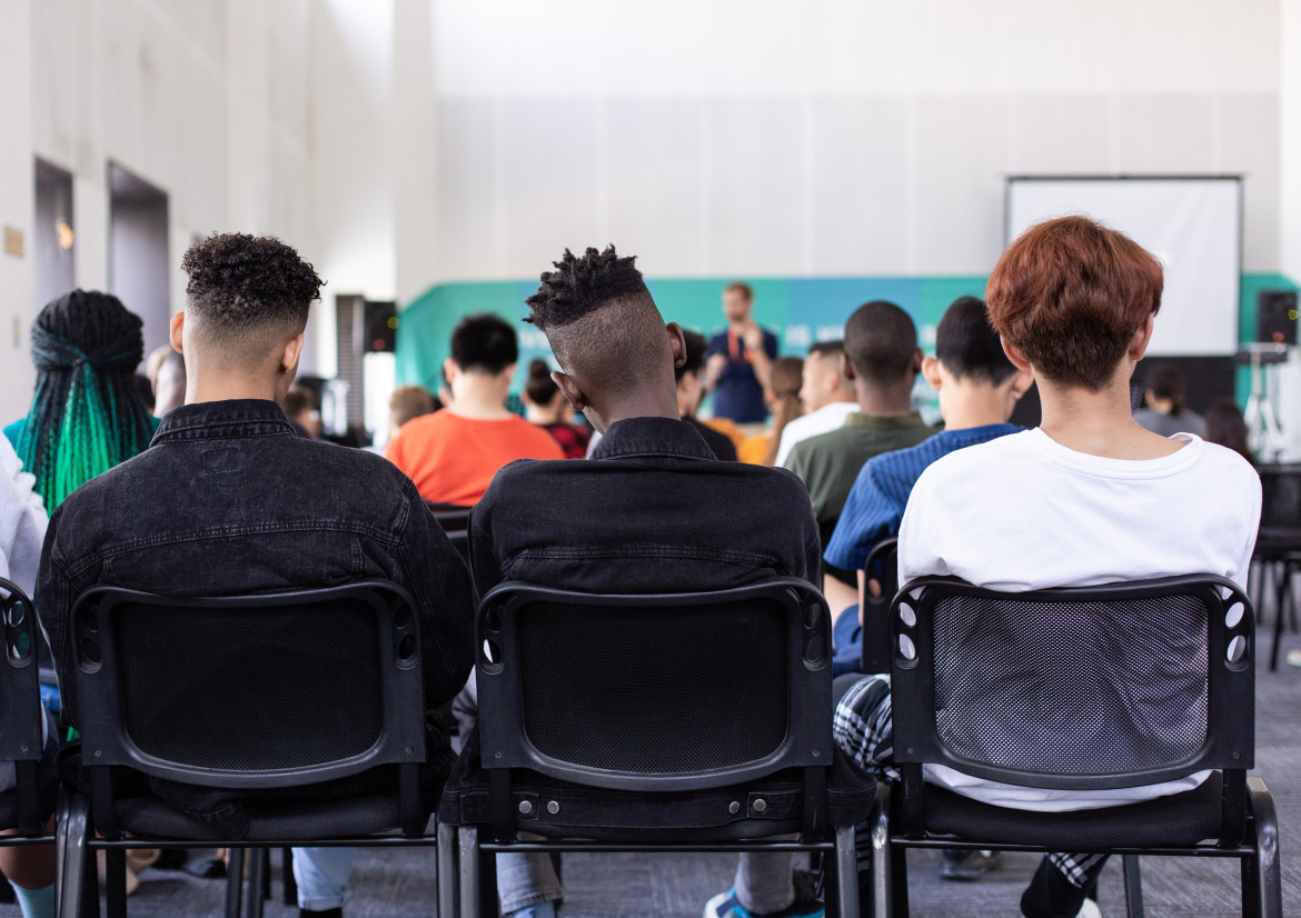 Alumnos; colegio. Foto: Unsplash.